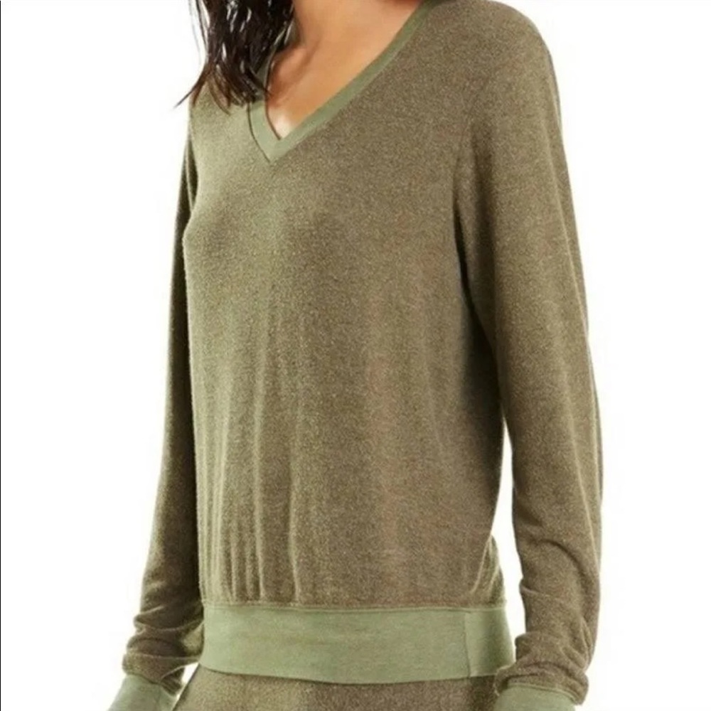 Wildfox Baggy Beach Jumper size medium in army green